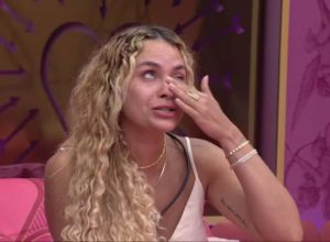 sarah-andrade-tem-crise-de-choro-bbb-26-nao-encontrei-novo-gil_3716.jpeg